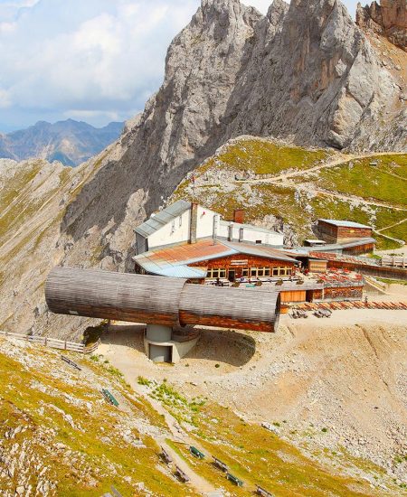 karwendel mountain station hut